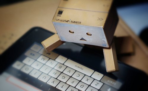 Robot with tablet{{}}