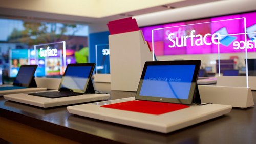 Microsoft Surface in-store display{{}}