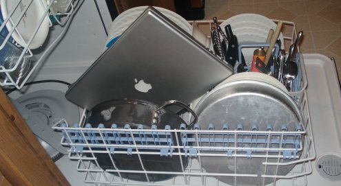 Apple Mac in dishwasher