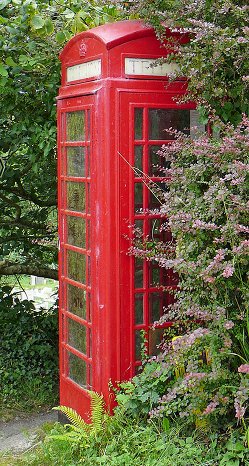 Red phone box{{}}